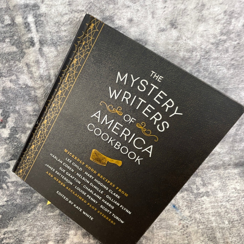 Quirk Books The Mystery Writers of America Cookbook Kate‎ White Hardcover